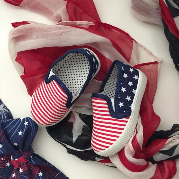 Other - Patriotic Stars & Stripes Sneakers